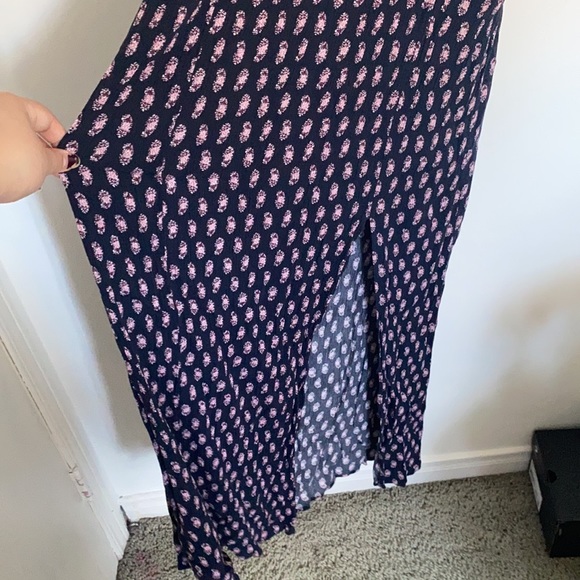 American Eagle Maxi Dress - Picture 2 of 5